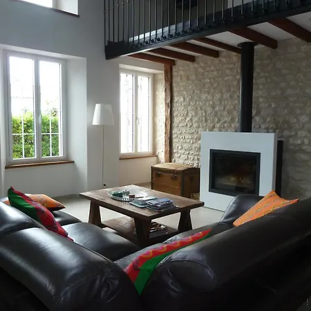 La Maison Charentaise Holiday home Medis